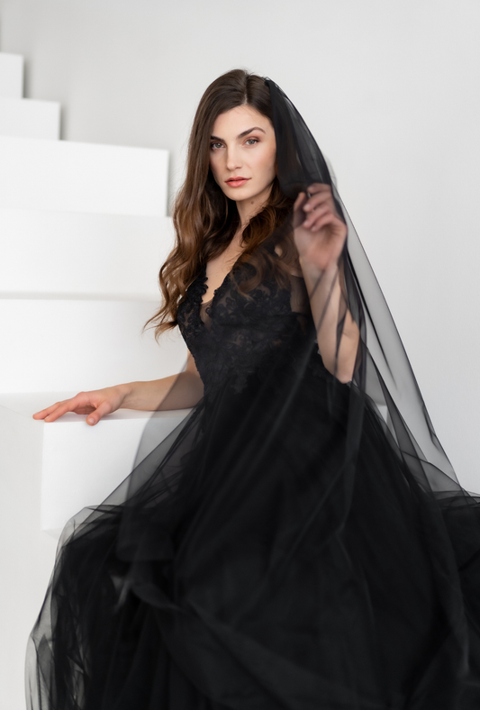 schwarzer Tüllschleier